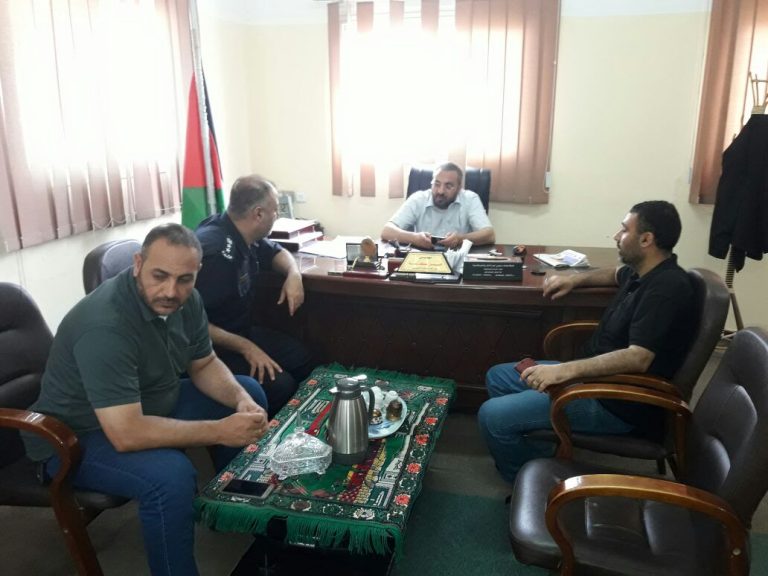 رئيس قطاع سلطة الترخيص يستقبل وفداً من شرطة المرور