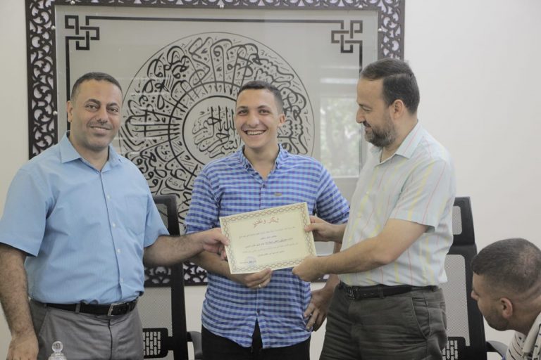 الإدارة العامة للهندسة والسلامة المرورية تكرم المشاركين في فعالية يوم المرور العالمي