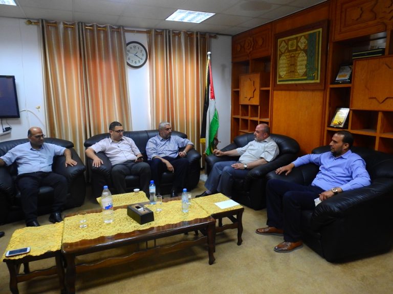 وكيل الوزارة يستقبل رئيس المكتب الإعلامي الحكومي