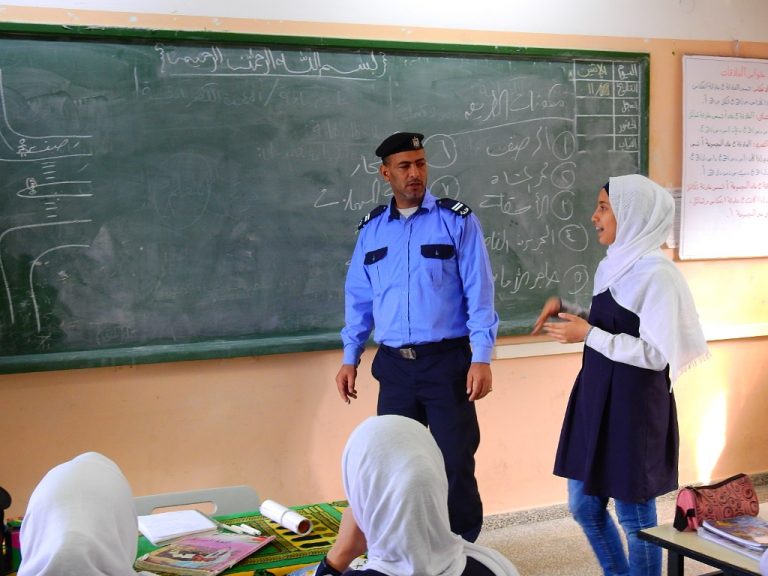 ضمن خطة التوعية المرورية فريق الإرشاد المدرسي ينظم سلسلة محاضرات توعوية في مدرسة حمامة الأساسية العليا للبنات