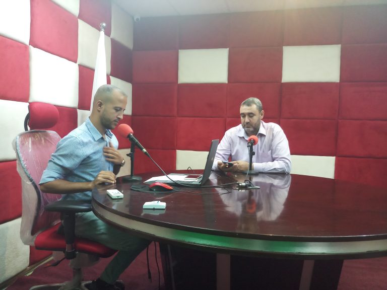 مدير عام العلاقات العامة والإعلام في وزارة النقل المواصلات يزور إذاعة الشعب لبحث سبل التعاون