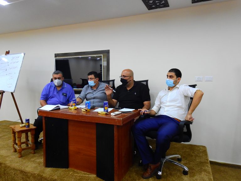 وزارة النقل والمواصلات تعقد اجتماعاً بشركات حافلات النقل العام