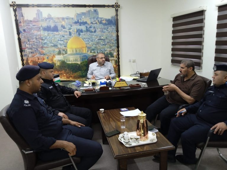 الإدارة العامة للهندسة والسلامة المرورية والمعهد المروري يبحثان التعاون المشترك