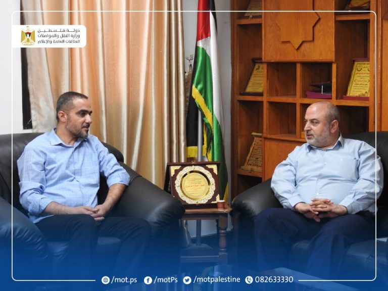 وكيل وزارة النقل والمواصلات يستقبل وفداً من مباحث التموين